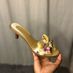 Liz Claiborne multi-color low heel